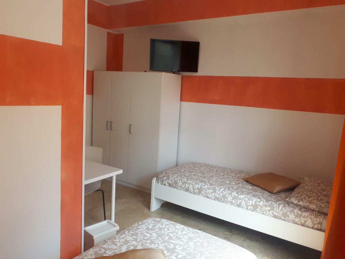 B&B Relax Messina Bagian luar foto